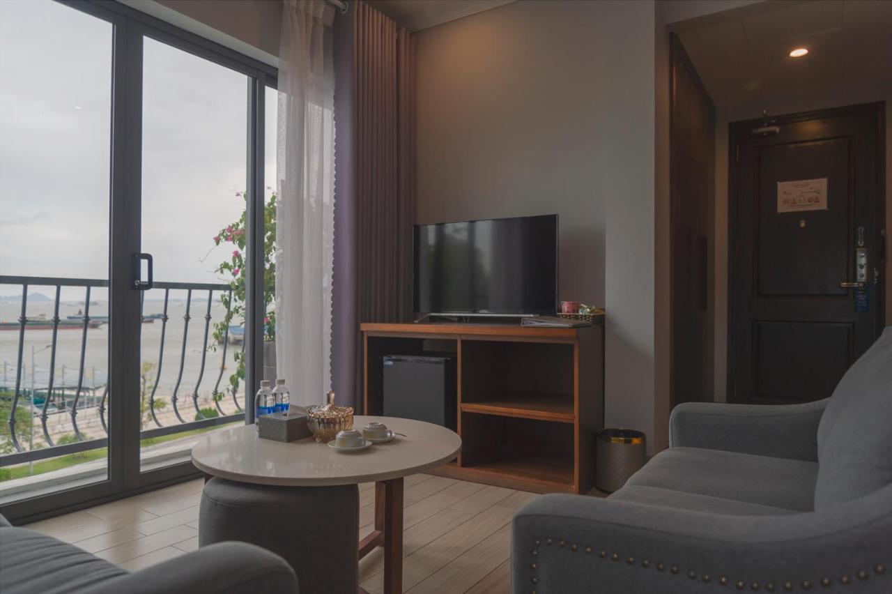 The Confetti Hotel Халонг Экстерьер фото